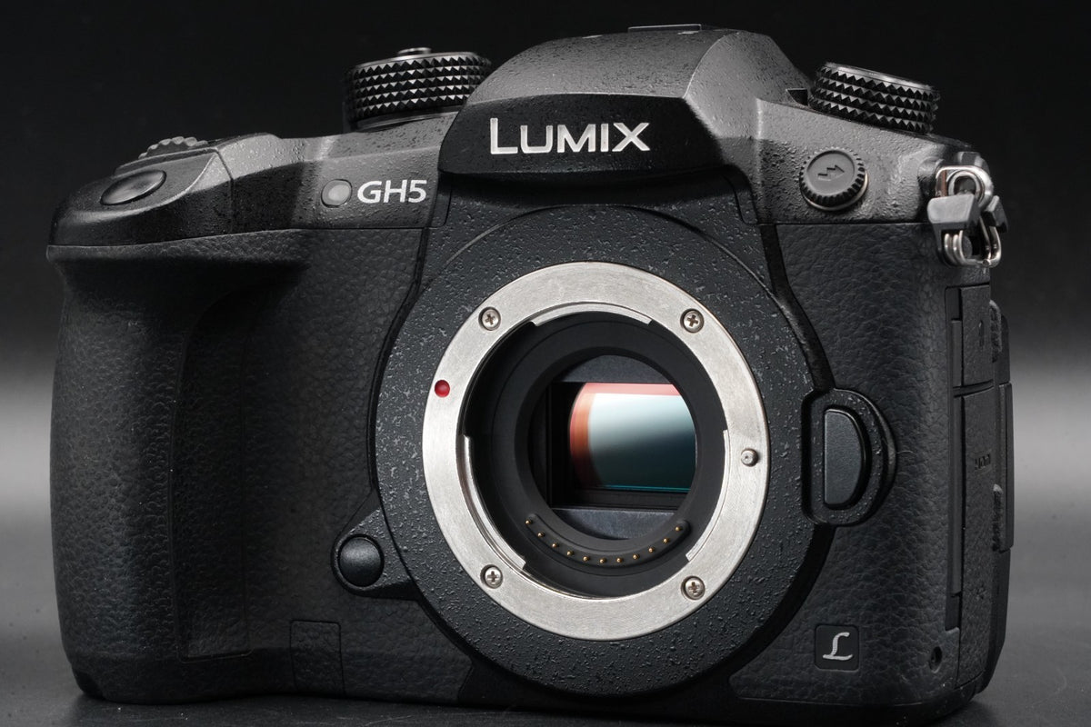 Panasonic Lumix DC-GH5 20.3MP Mirrorless Body -551 cuts- #11347