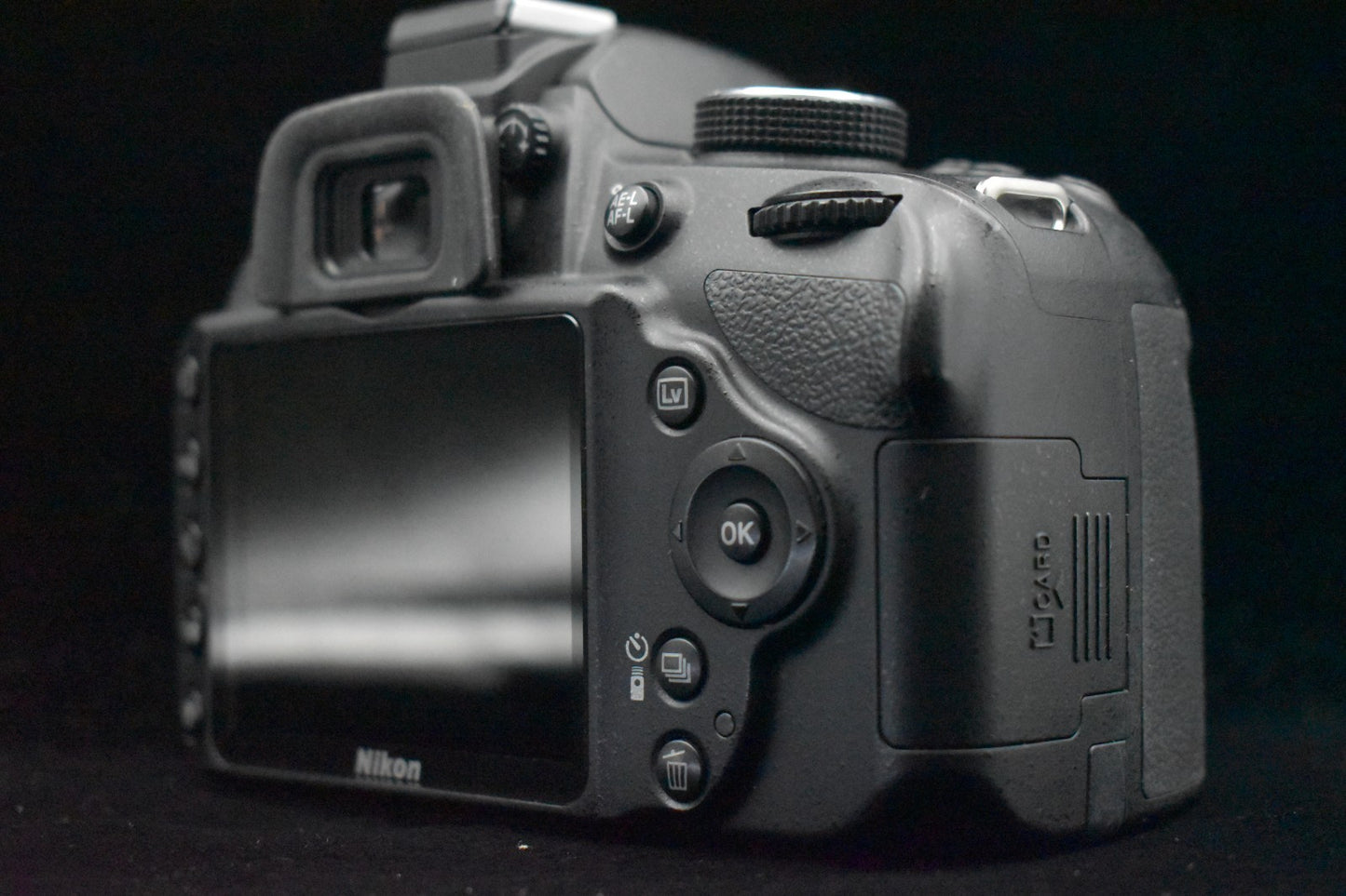 3119 shots [US Duty Paid] Nikon D3200 DSLR Digital Camera Black with Lens #9335