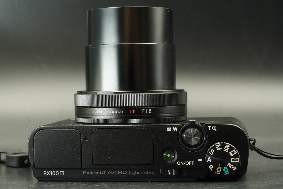 Sony Cyber-shot DSC-RX100M3 III Point Shoot Digital Camera #11942