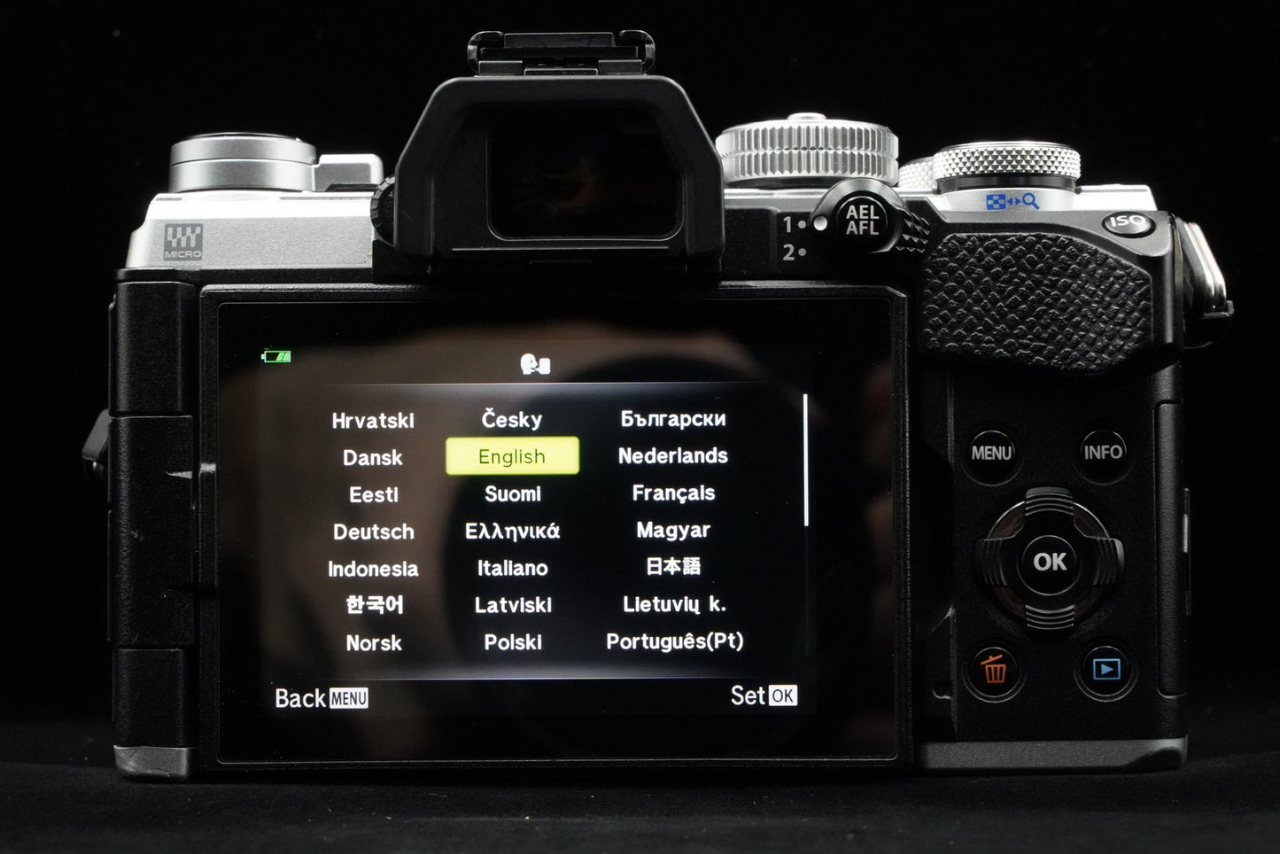 Olympus OM-D E-M5 Mark III 20.4MP Mirrorless Digital Camera US Duty Paid 10188