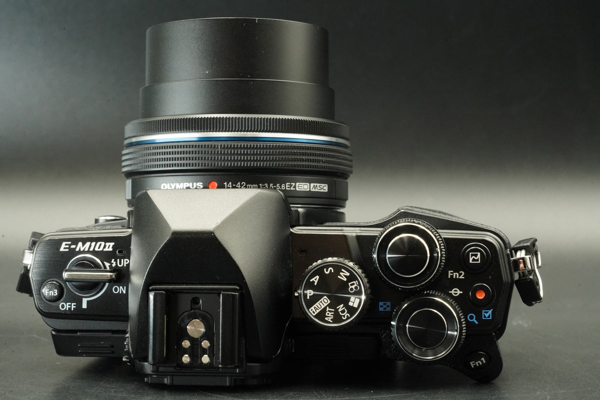 Olympus OM-D E-M10 Mark II Digital Camera Black w/ 2 Lens -19770 cuts- #11815