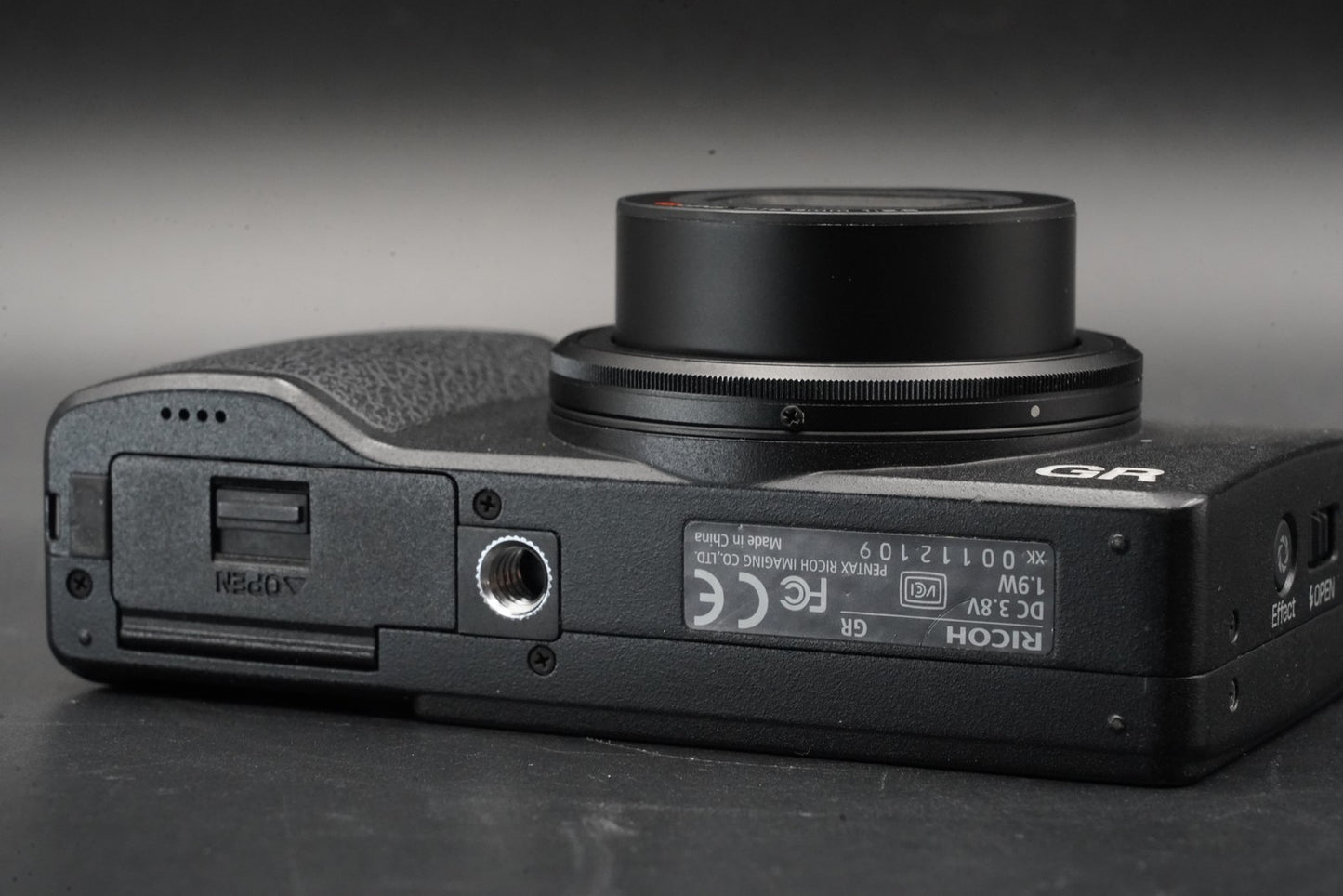 RICOH GR 16.2MP Digital Compact Camera Black JAPAN US Duty Paid 10814