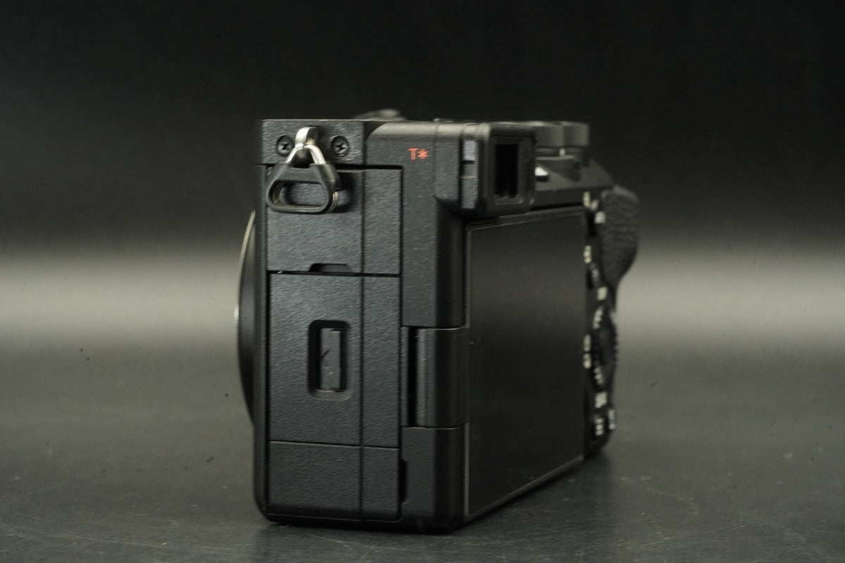 SONY a6700 ILCE-6700 Mirrorless Camera Black -93751 cuts- US STOCK #12300