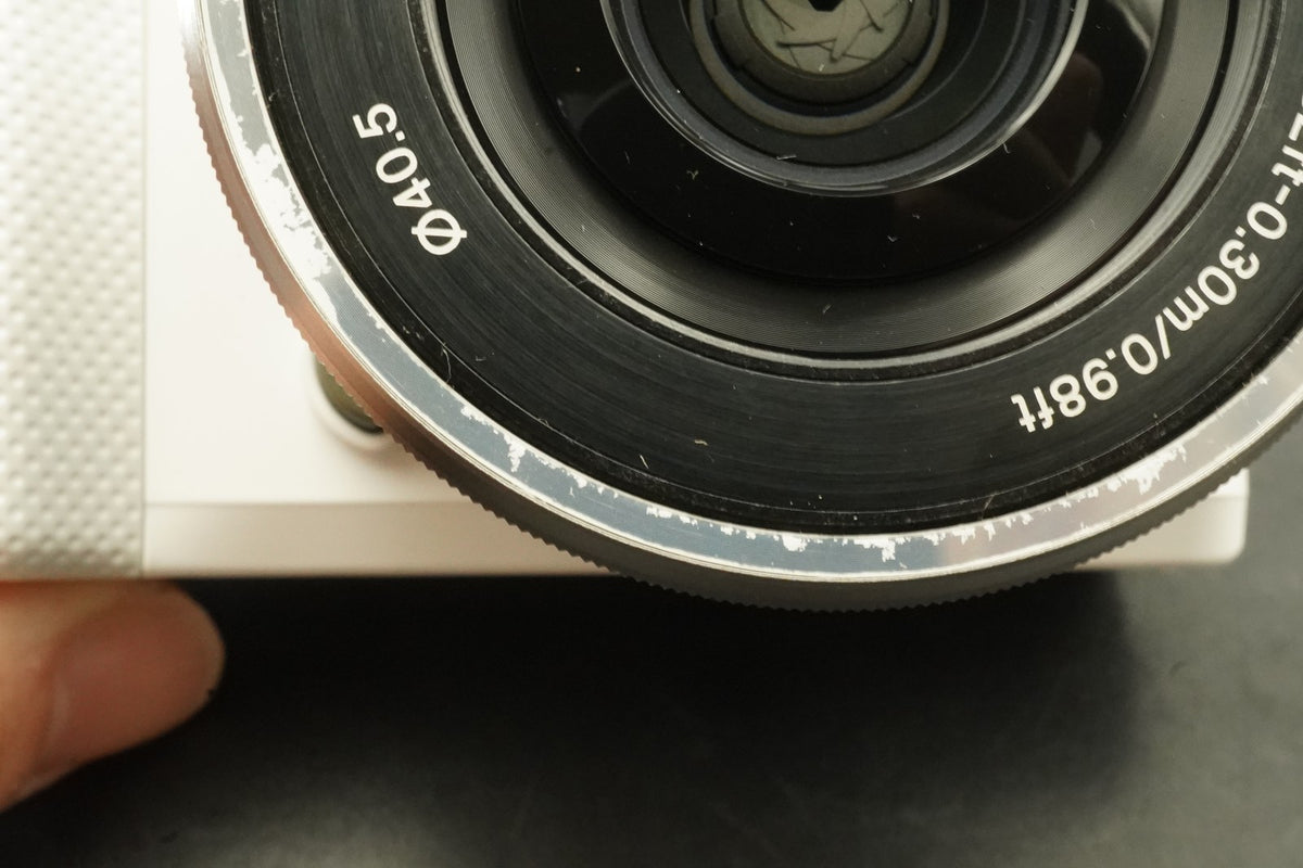 Sony a5000 Digital Camera White with 14-42mm + 55-210mm Lens -3359 cuts- #12364