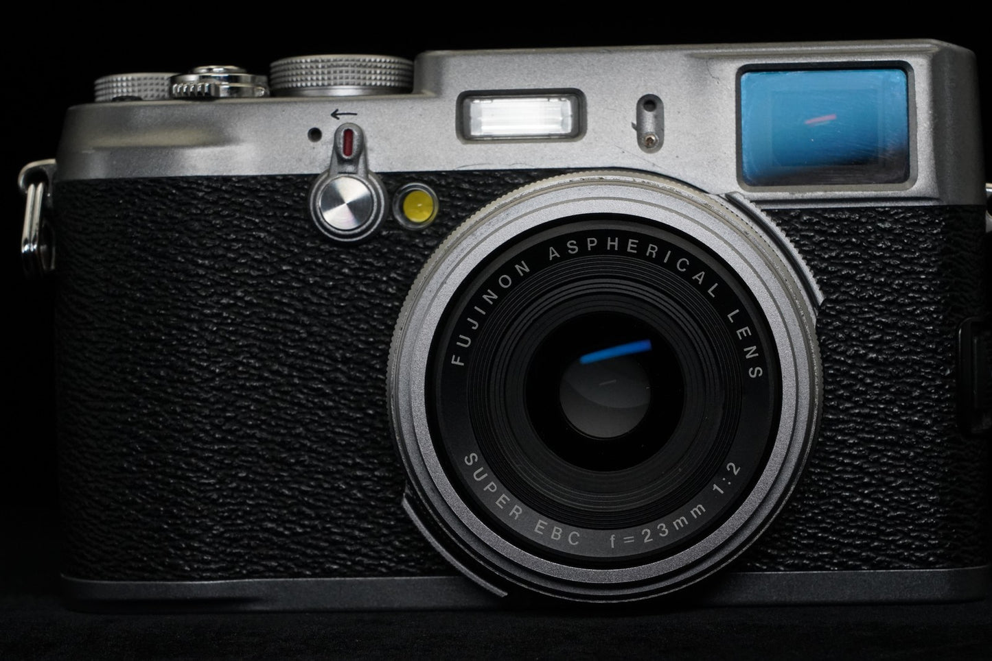 Fujifilm X100 FinePix X Series 12.3MP Silver Digital Camera US Duty Paid 10173