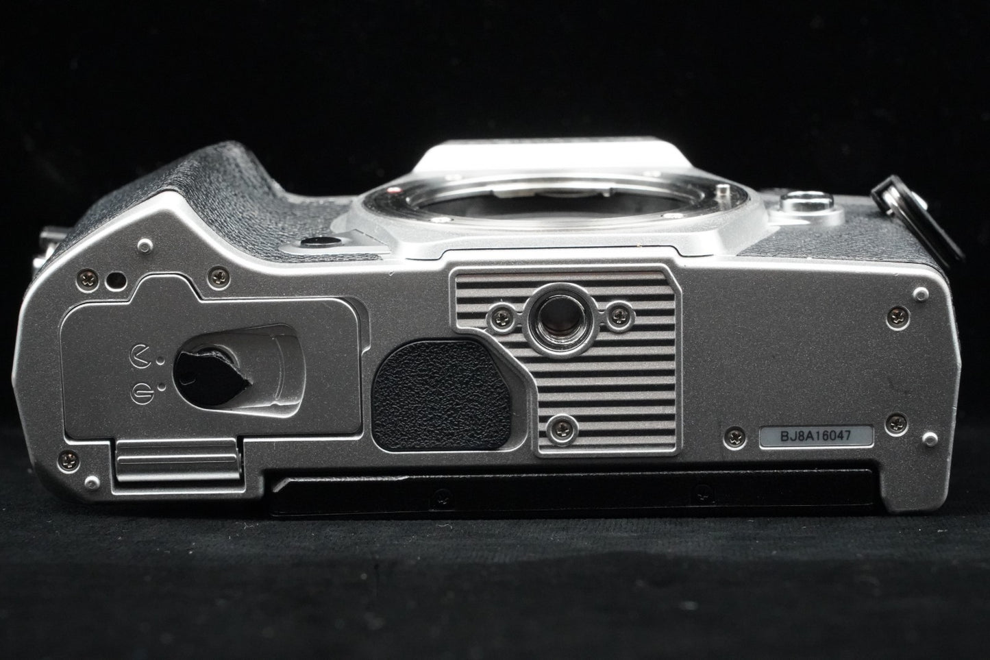 Olympus OM-D E-M5 Mark III 20.4MP Mirrorless Digital Camera US Duty Paid 9677