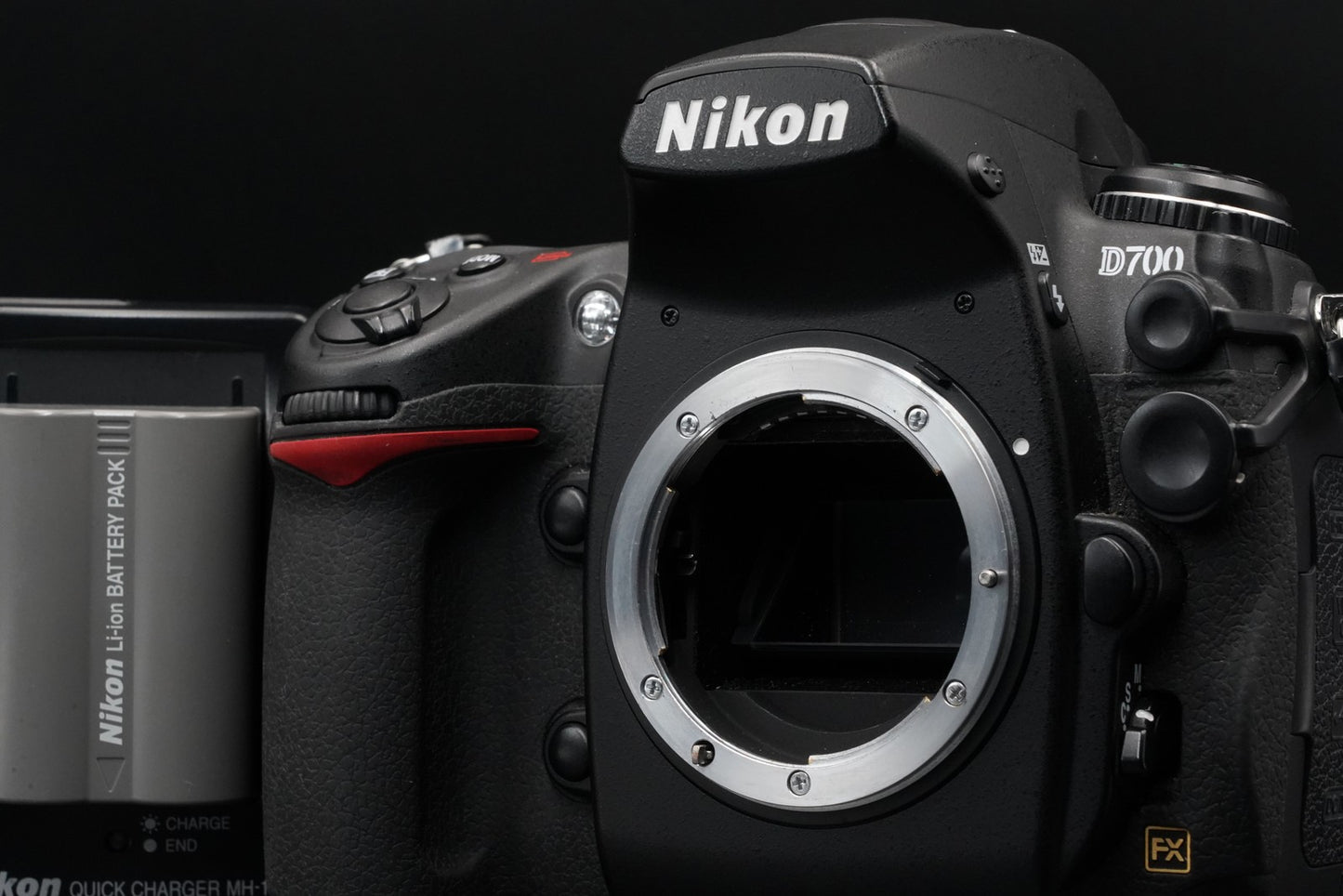 Nikon D700 12.1 MP DSLR Digital Video Camera Used US Duty Paid 10485