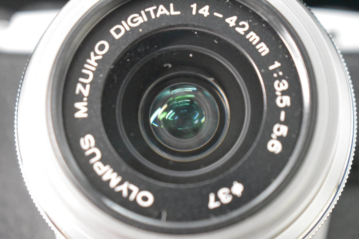 Olympus OMD E-M5 Mirrorless Digital Camera with Lens Silver US STOCK #10070