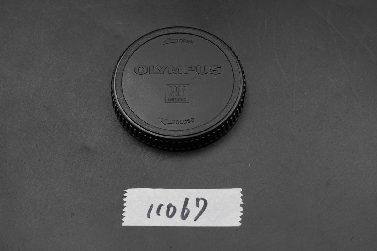 OLYMPUS M.ZUIKO DIGITAL 25mm F/1.8 Black Lens for Micro Four Thirds #11067