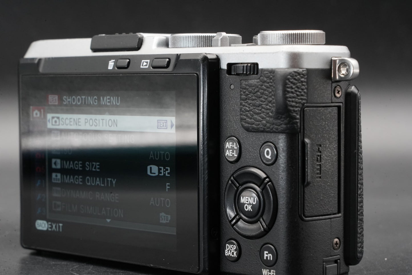 Fujifilm Fuji X70 X 70 Silver 16.3MP Digital Camera US DUTY PAID 11299