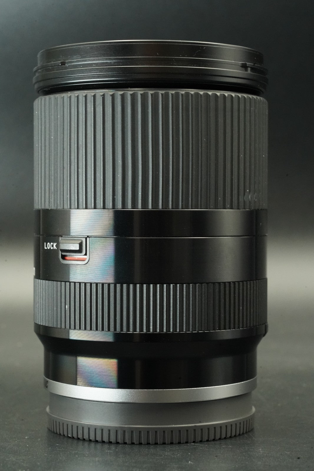 Tamron B011 18-200mm f/3.5-6.3 Di III VC Black for Sony E-Mount 111642 1643