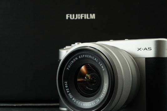 FUJIFILM X-A5 Digital Camera Silver w/ XC 15-45mm f/3.5-5.6 Lens #11596