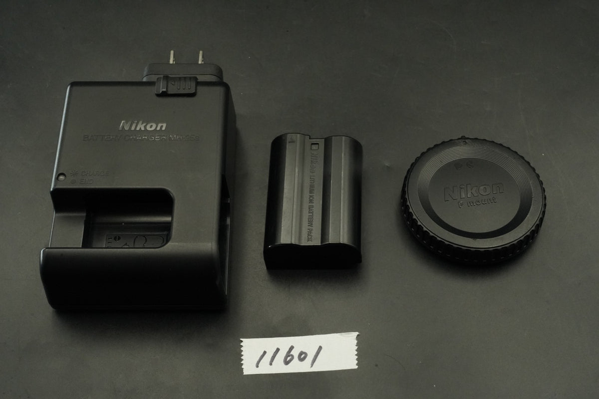Nikon D810 FX D-SLR Digital Camera 36.3 MP USA Duty Paid -44495 cuts- #11601
