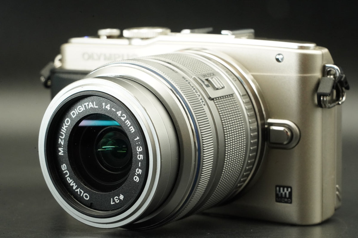 Olympus Pen Lite E-PL6 Silver with 14-42mm + 40-150mm Lens -6425 cut- #12234
