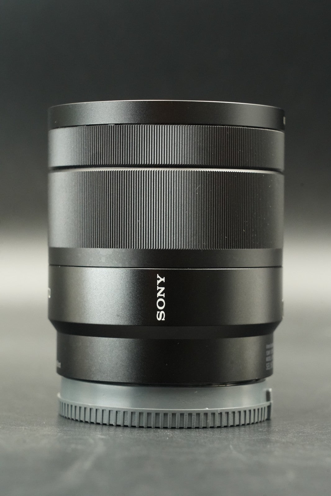 Sony Vario-Tessar T* E 16-70mm F/4 ZA OSS SEL1670Z (APS-C / Sony E) #12130