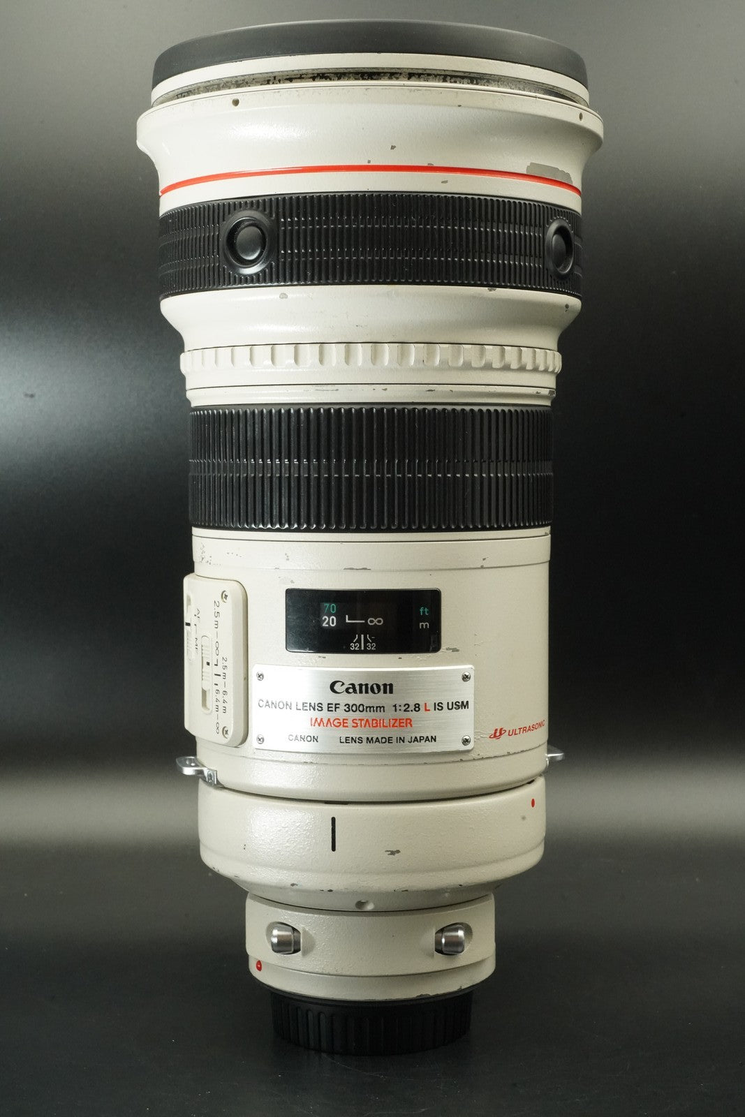 Canon EF 300mm F/2.8 L IS USM Lens w/ BOX #11805
