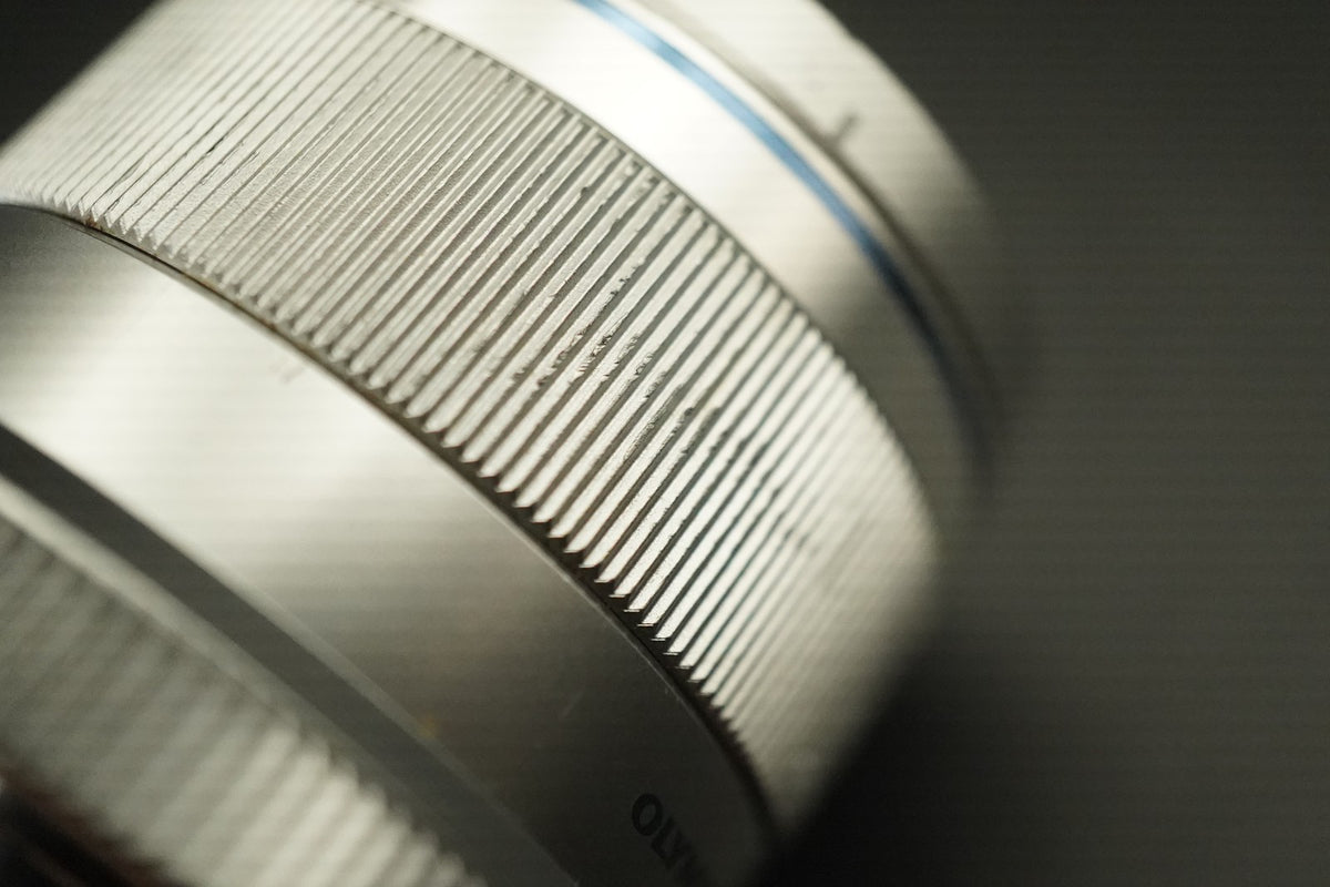Olympus M.ZUIKO DIGITAL 45mm f/1.8 Lens Silver Japan #12097