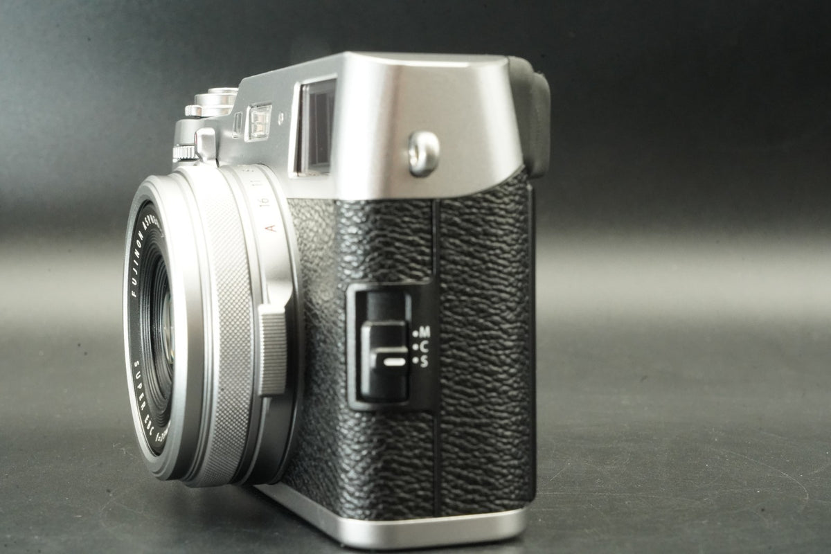 Appareil photo numérique Fujifilm X100F 24,3 mégapixels argent -2100...