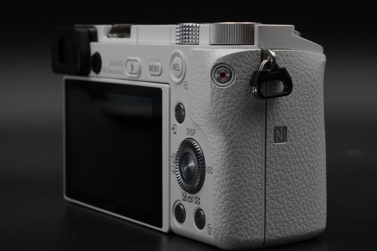 Sony Alpha a6000 Mirrorless Camera with 2 Lenses White US STOCK #10857