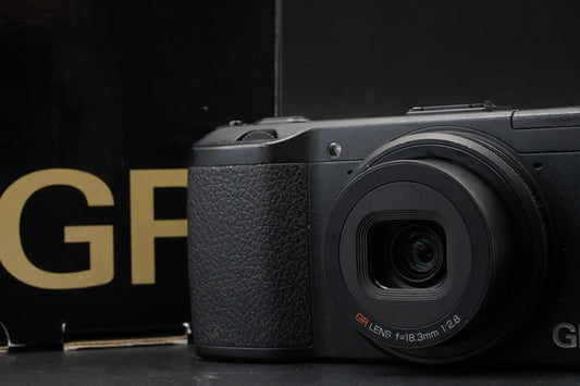 RICOH GR 16.2MP Digital Compact Camera Black JAPAN -15 cuts- #10815