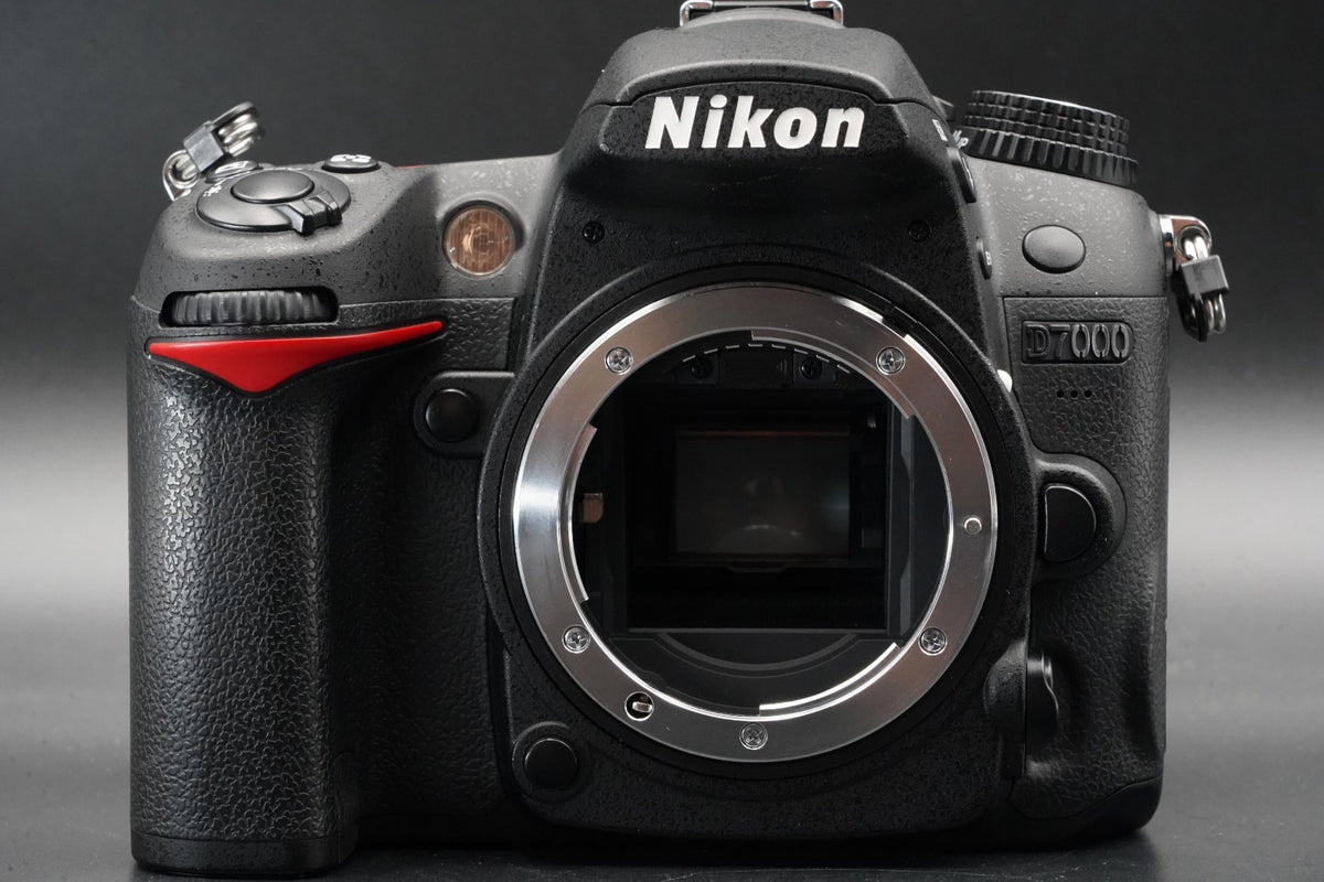 Nikon D7000 DSLR Digital SLR Camera -2% cuts- US STOCK #10845