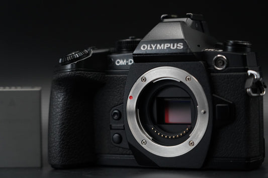 Olympus OM-D E-M1 Digital Camera Black Body From JAPAN US Duty Paid 10640