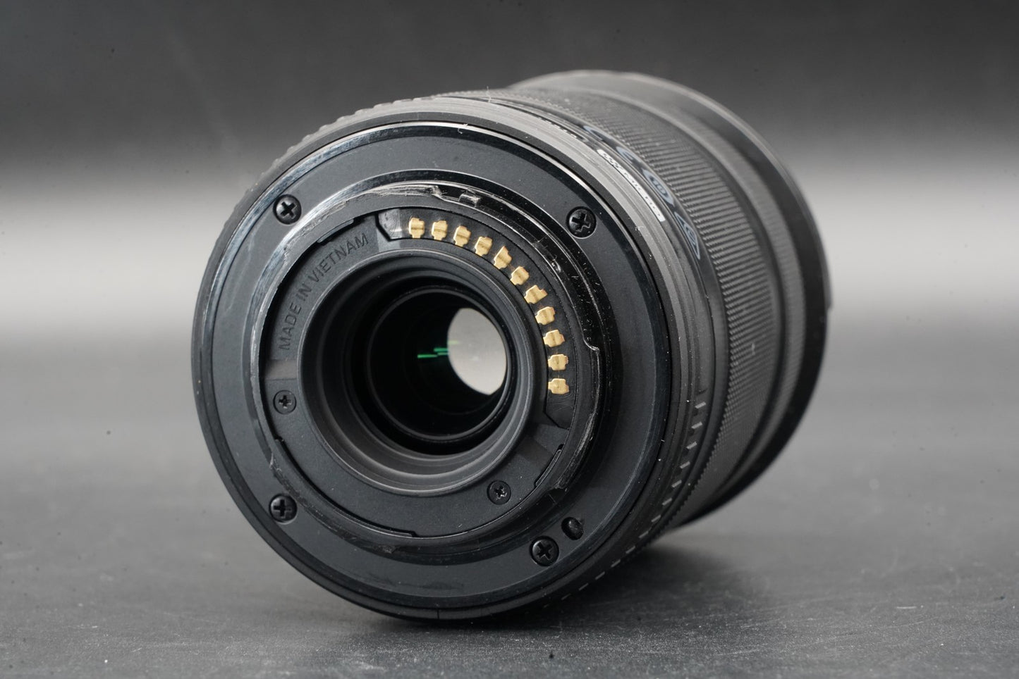 Olympus E-M5 Mirrorless Digital Camera w/ 2 Lenses Black 11365
