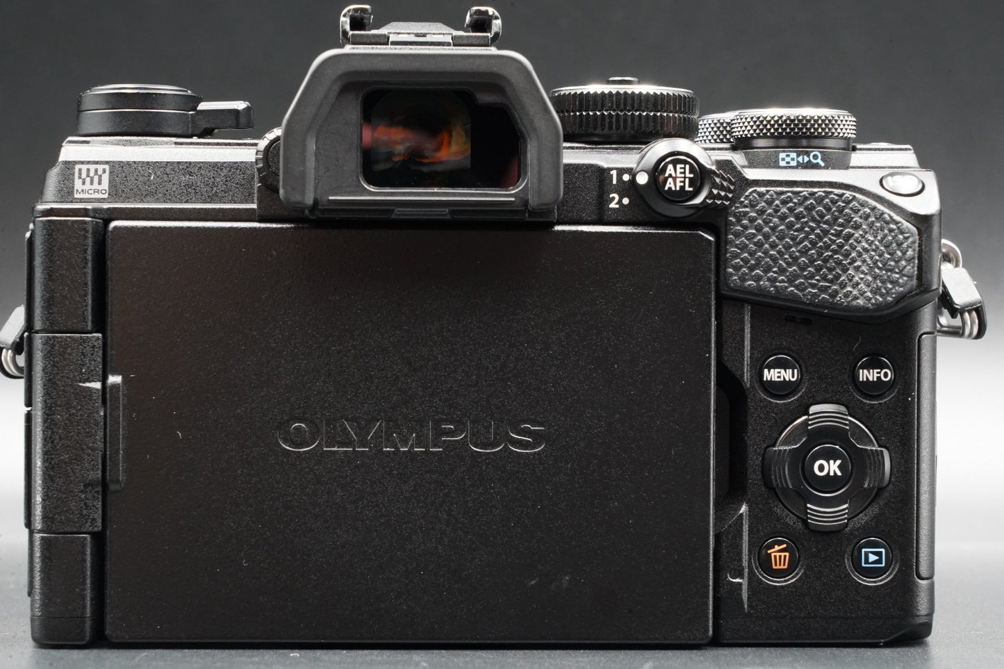 Olympus OM-D E-M5 Mark III 20.4MP Mirrorless Digital Camera US Duty Paid 10470