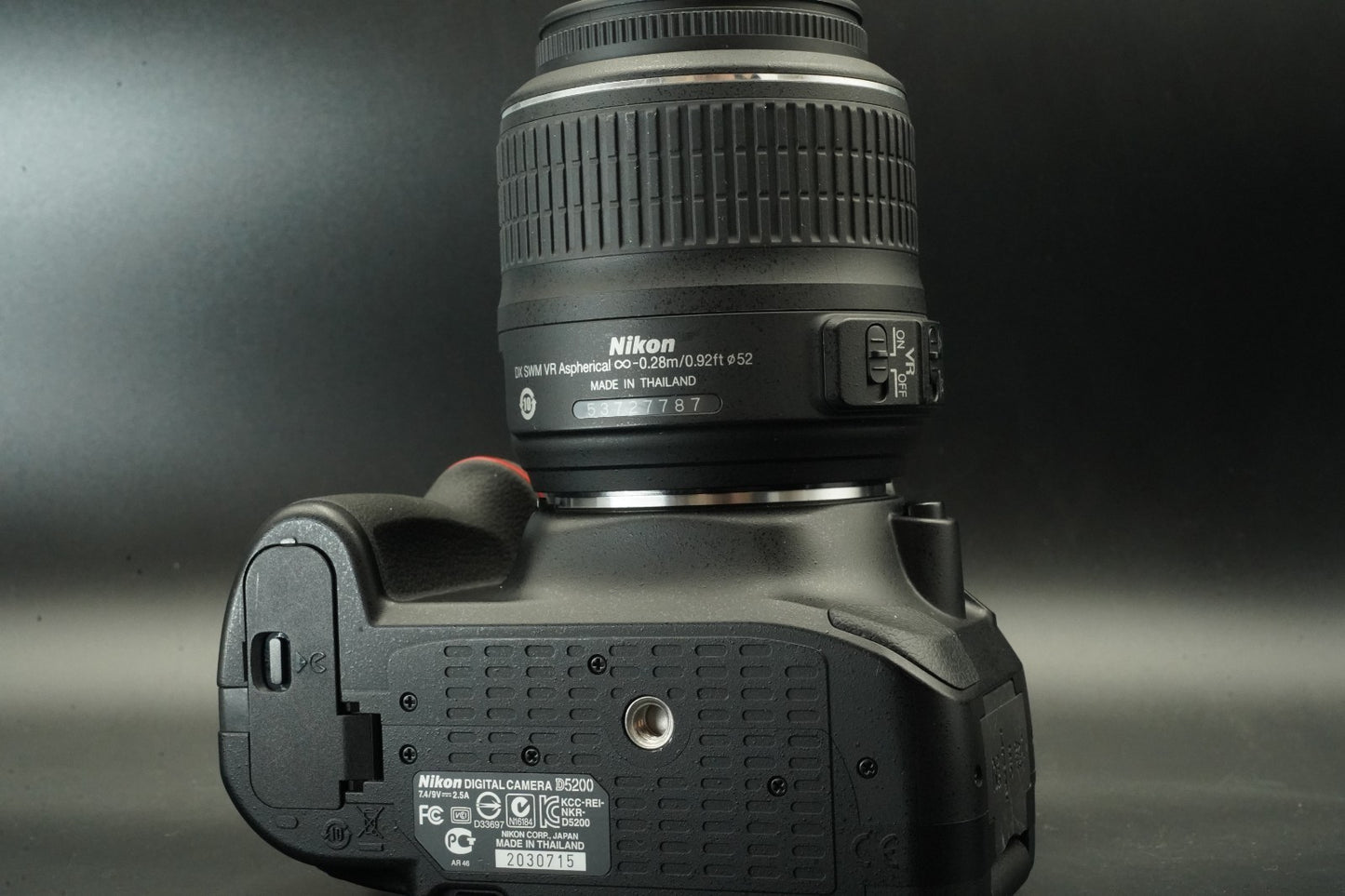 Nikon D5200 Digital Camera AF-S 18-55mm f/3.5-5.6 55-300mm f/4.5-5.6 Lens #11708
