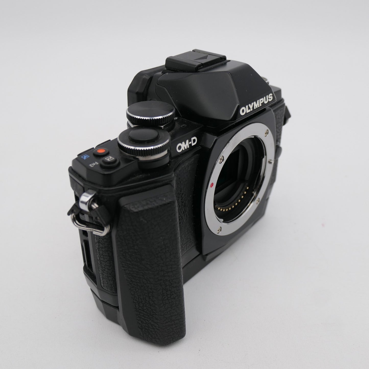 [US Duty Paid] Olympus OM-D E-M10 16.1MP Digital SLR Camera Black Japan R0063