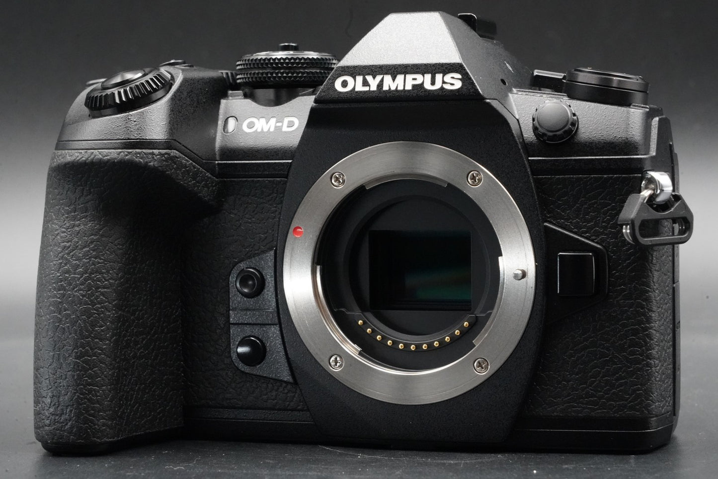 Olympus OM-D E-M1 Mark II Digital Camera Black Body JAPAN US Duty Paid 11044
