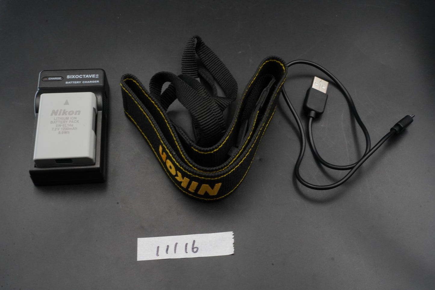 7480 cuts!! Nikon D5300 DSLR Digital Camera with 2 Lenses 11116