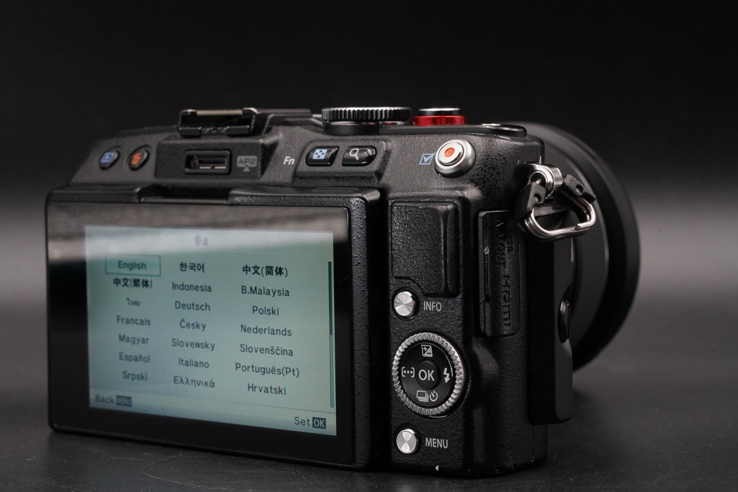 Olympus Pen Lite E-PL6 16.0MP Body Black with Lens US Duty Paid 11345