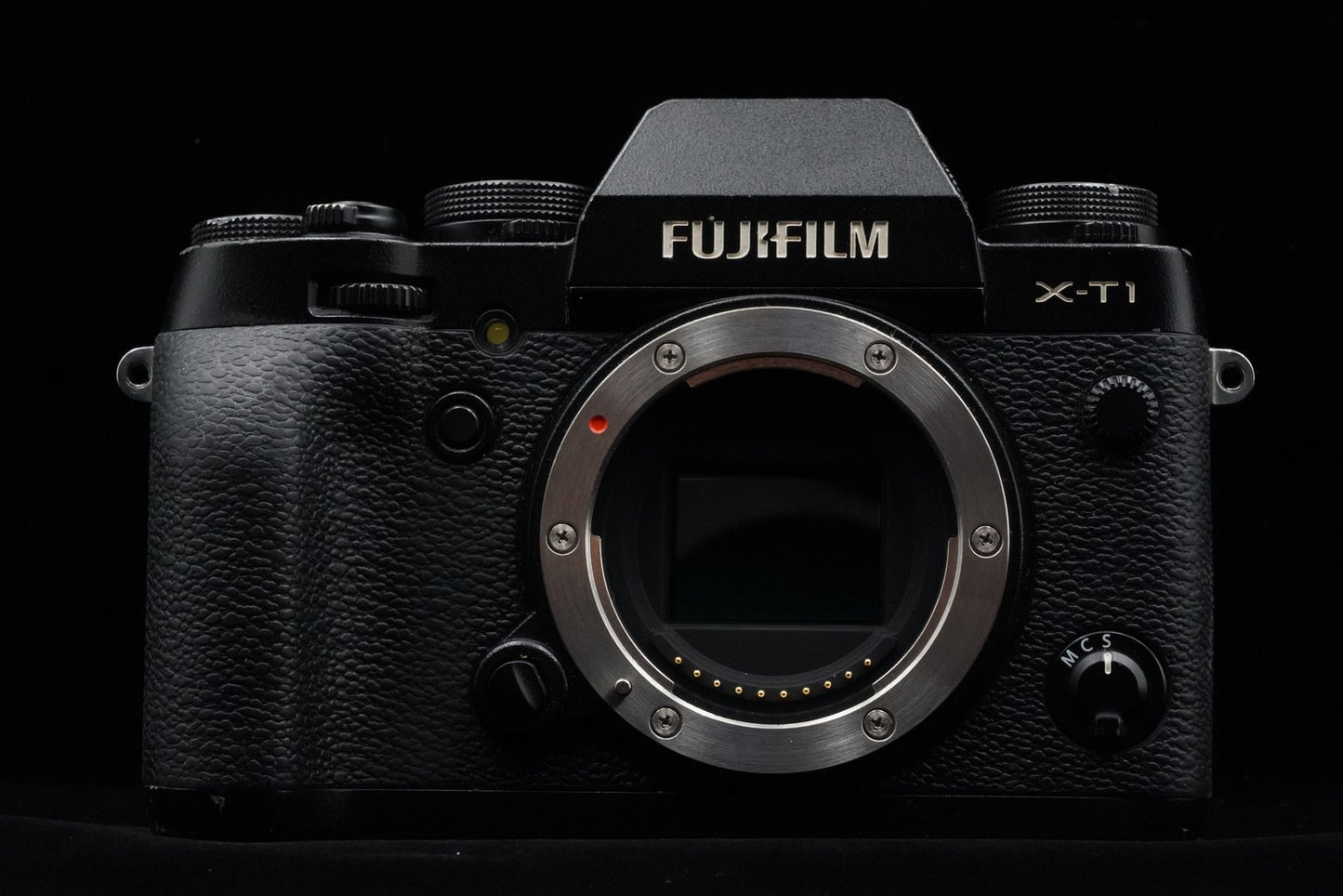 Fujifilm X-T1 Mirrorless Digital Camera 16.3MP Black US Duty Paid 10185