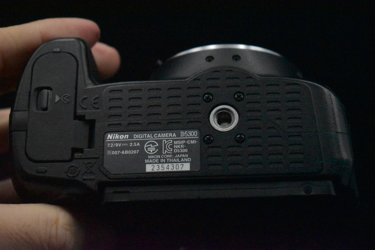 [US Duty Paid] Cámara de video digital Nikon D5300 24,2 MP DSLR con lente 9113