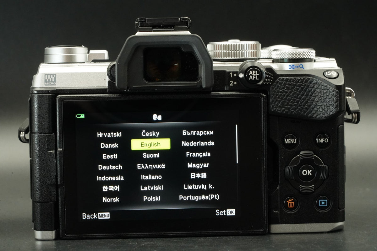 Olympus OM-D E-M5 Mark III 20.4MP Spiegellose Digitalkamera -3331 Schnitte-...