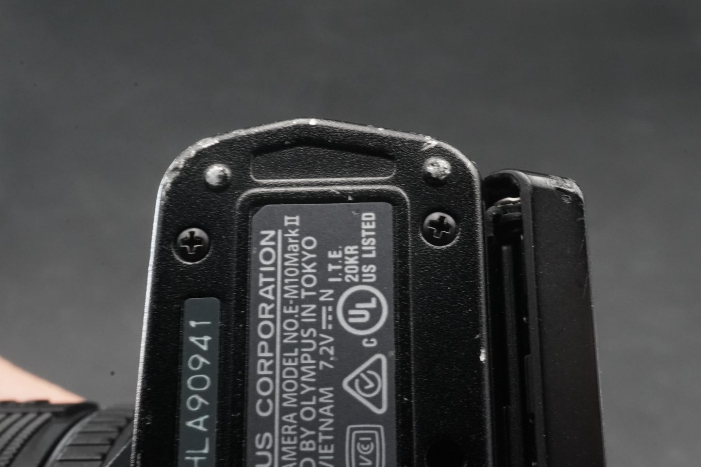 Olympus OM-D E-M10 Mark II 16.1MP Digital Camera Black w/ 2 Lens 11241-2