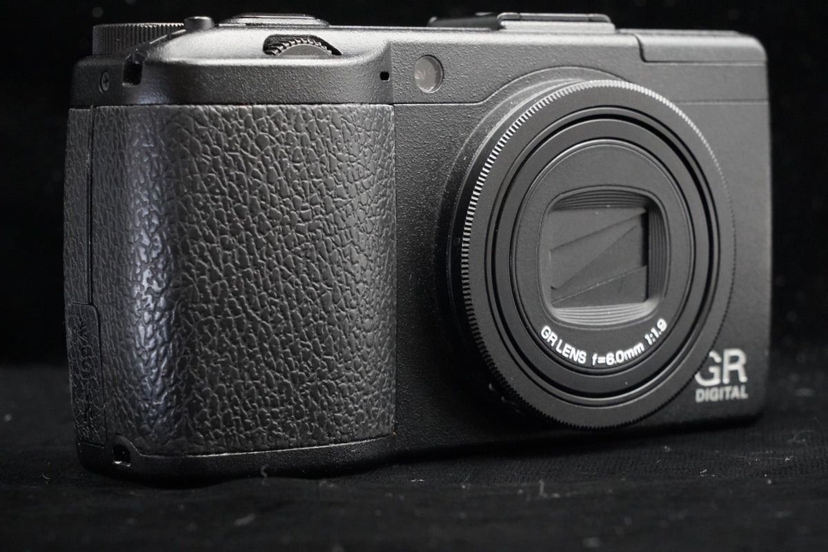 Ricoh GR Digital III 3 10.0MP Digital Camera JAPAN [] US STOCK #9530