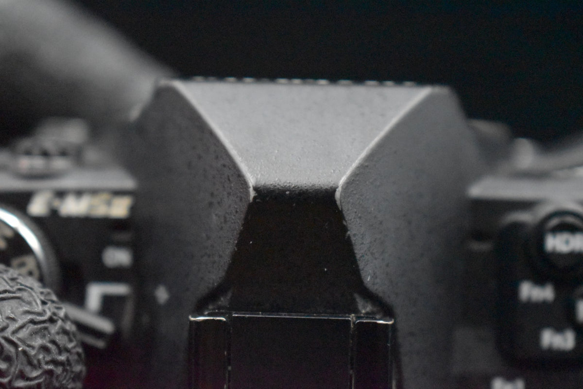 [US Duty Paid] Appareil photo reflex numérique 16,1 mégapixels Olympus OM-D...