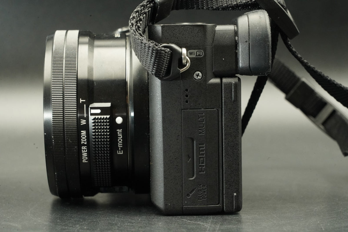 Sony A6400 Mirrorless Digital Camera with 2 Lenses Black -4741 cuts- #12194