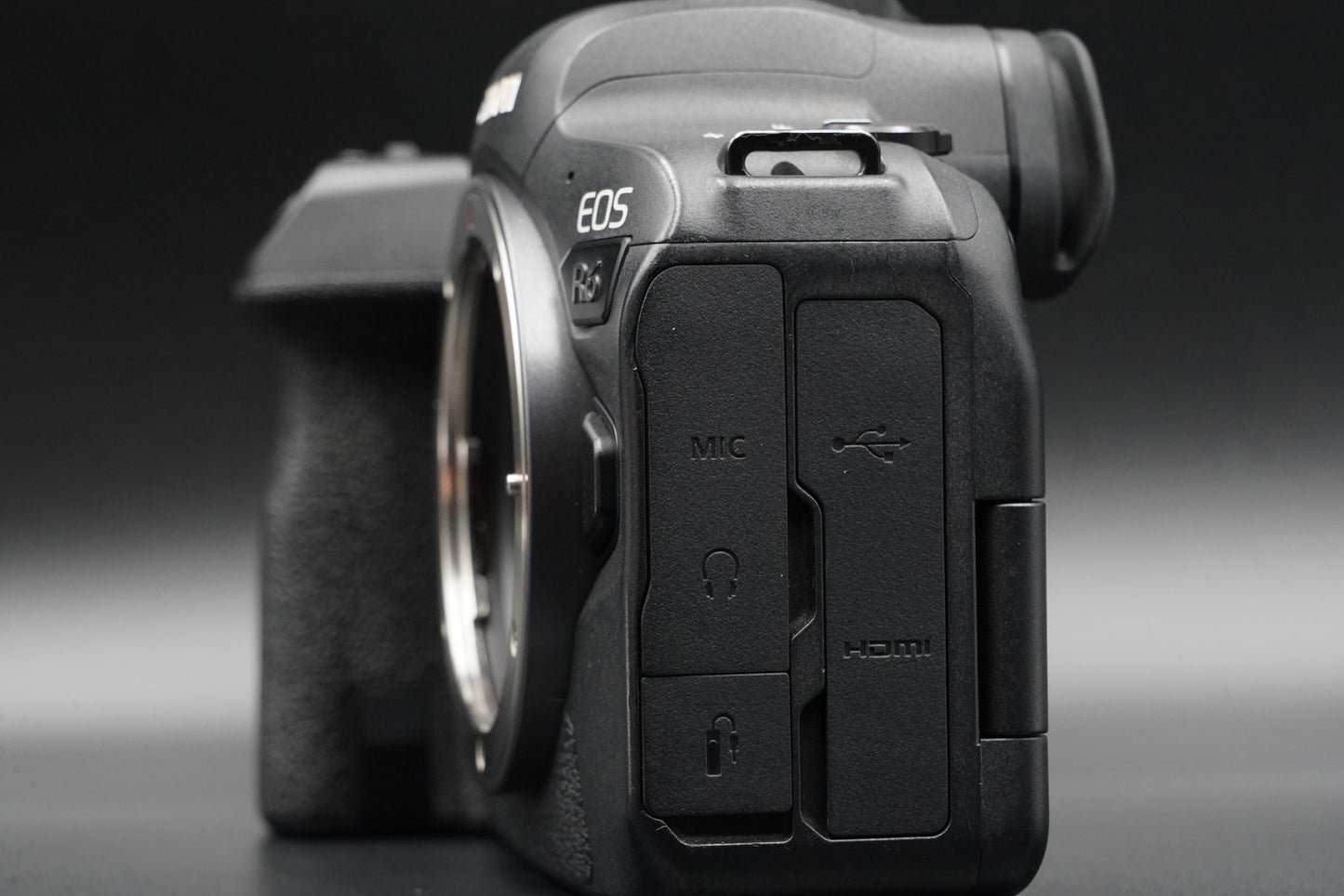 Canon EOS R6 20.1MP Mirrorless Camera US DUTY PAID 10441