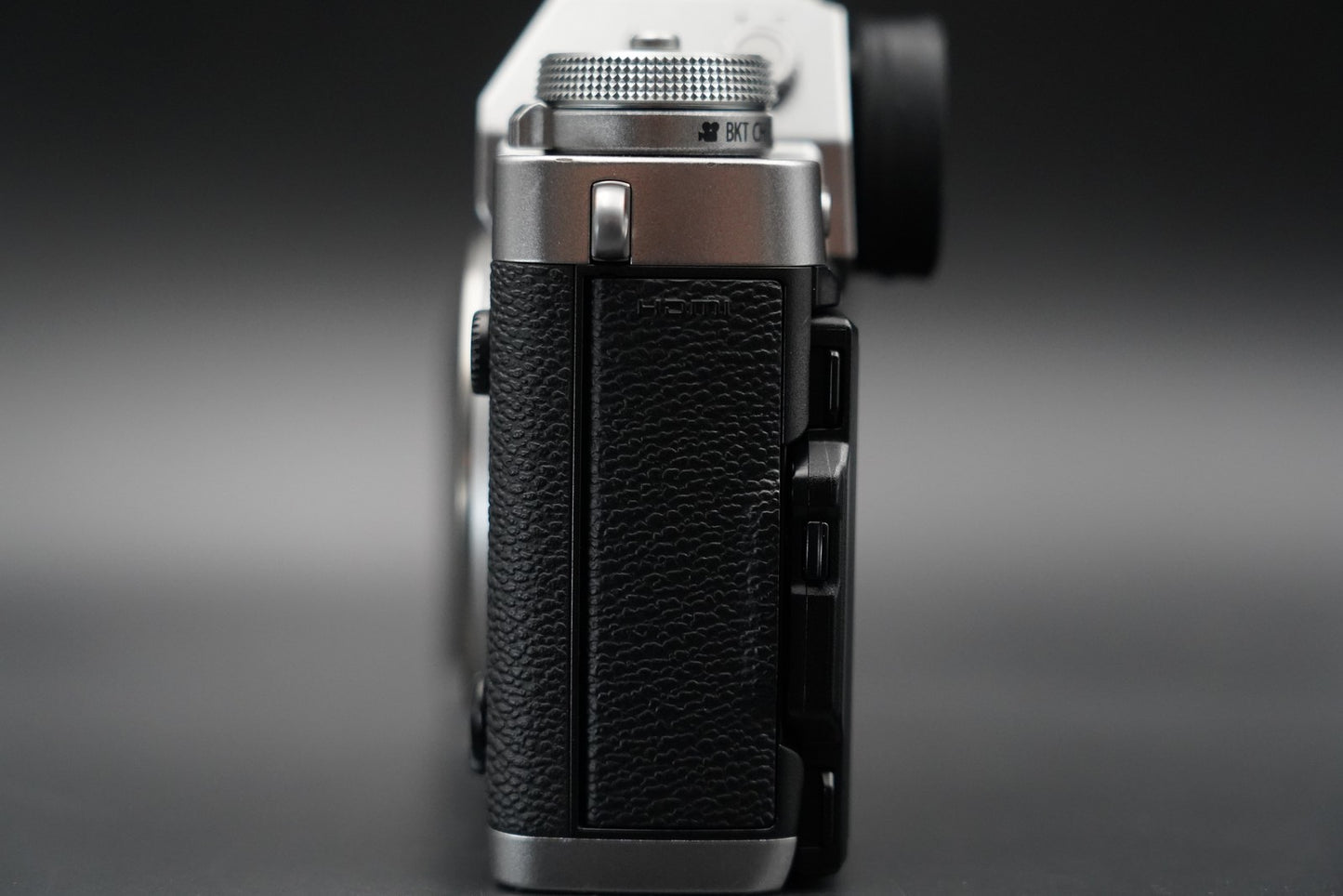 Fujifilm X-T3 Mirrorless Digital Camera Silver Body Only -11936 cuts- #10805