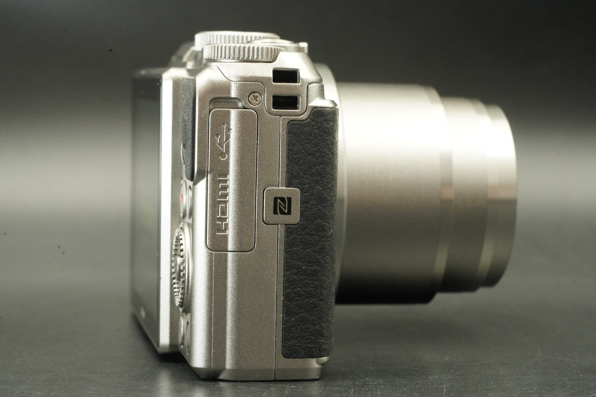 Nikon COOLPIX A900 20.3MP 35x Compact Digital Camera Silver #11858