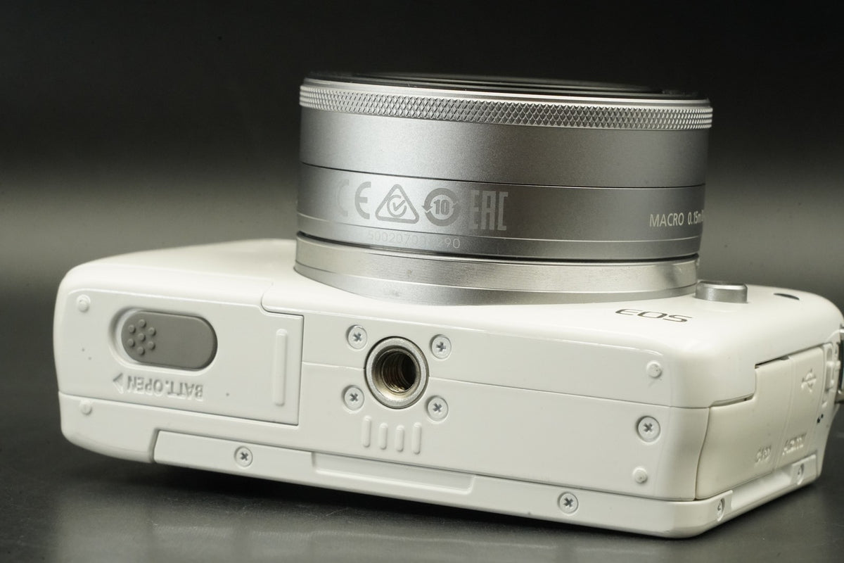 Canon EOS M10 Mirrorless Digital Camera White + 22mm f/2 Lens US STOCK #12289