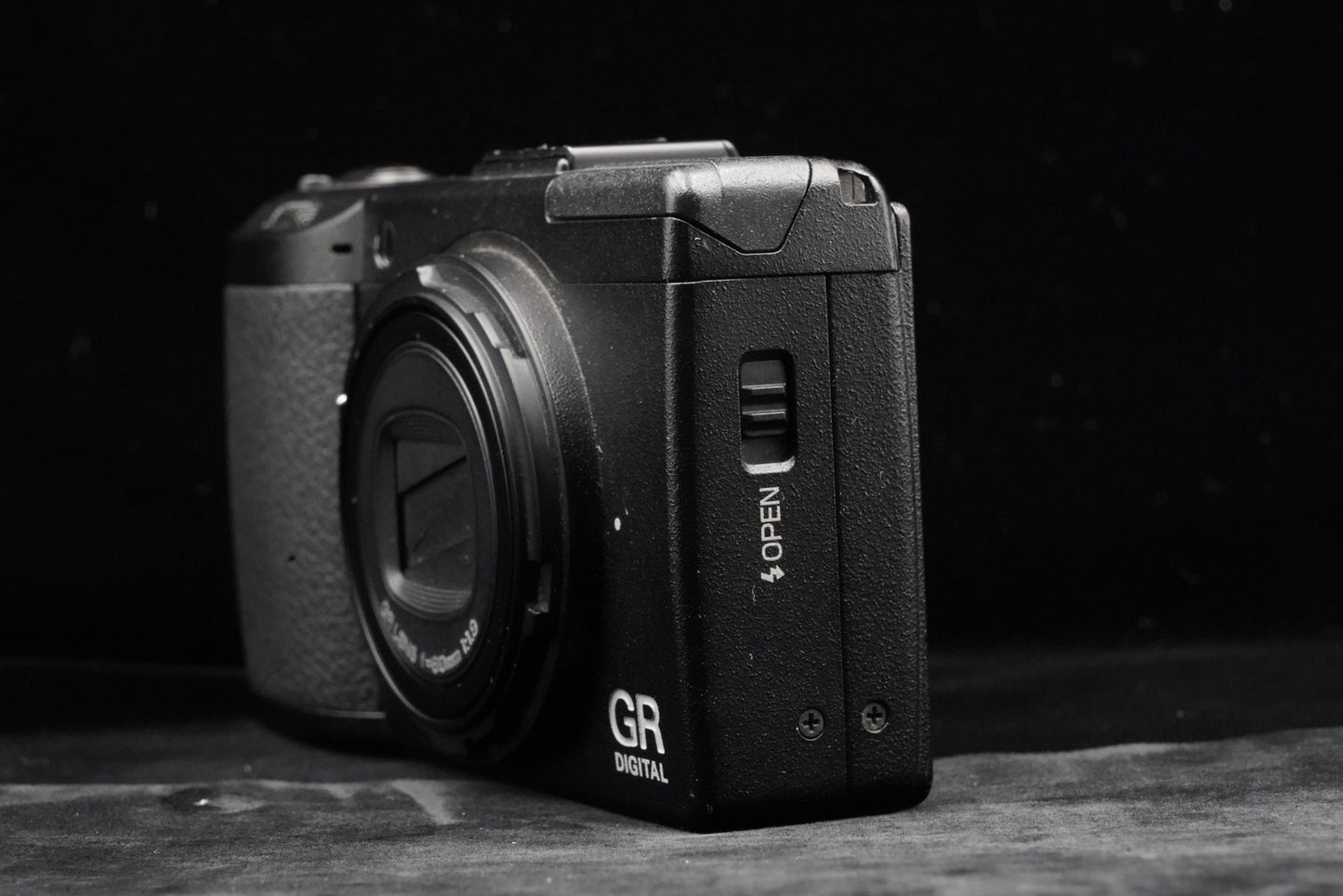 Ricoh GR Digital III 3 10.0MP Digital Camera JAPAN US Duty Paid 10018