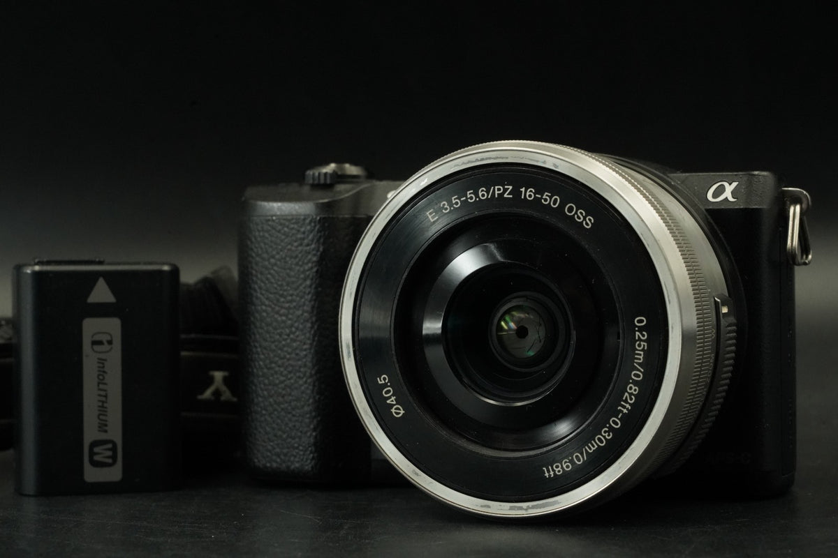 Sony Alpha a5100 Mirrorless Digital Camera w/ Lens Black -31000 cuts- #12535