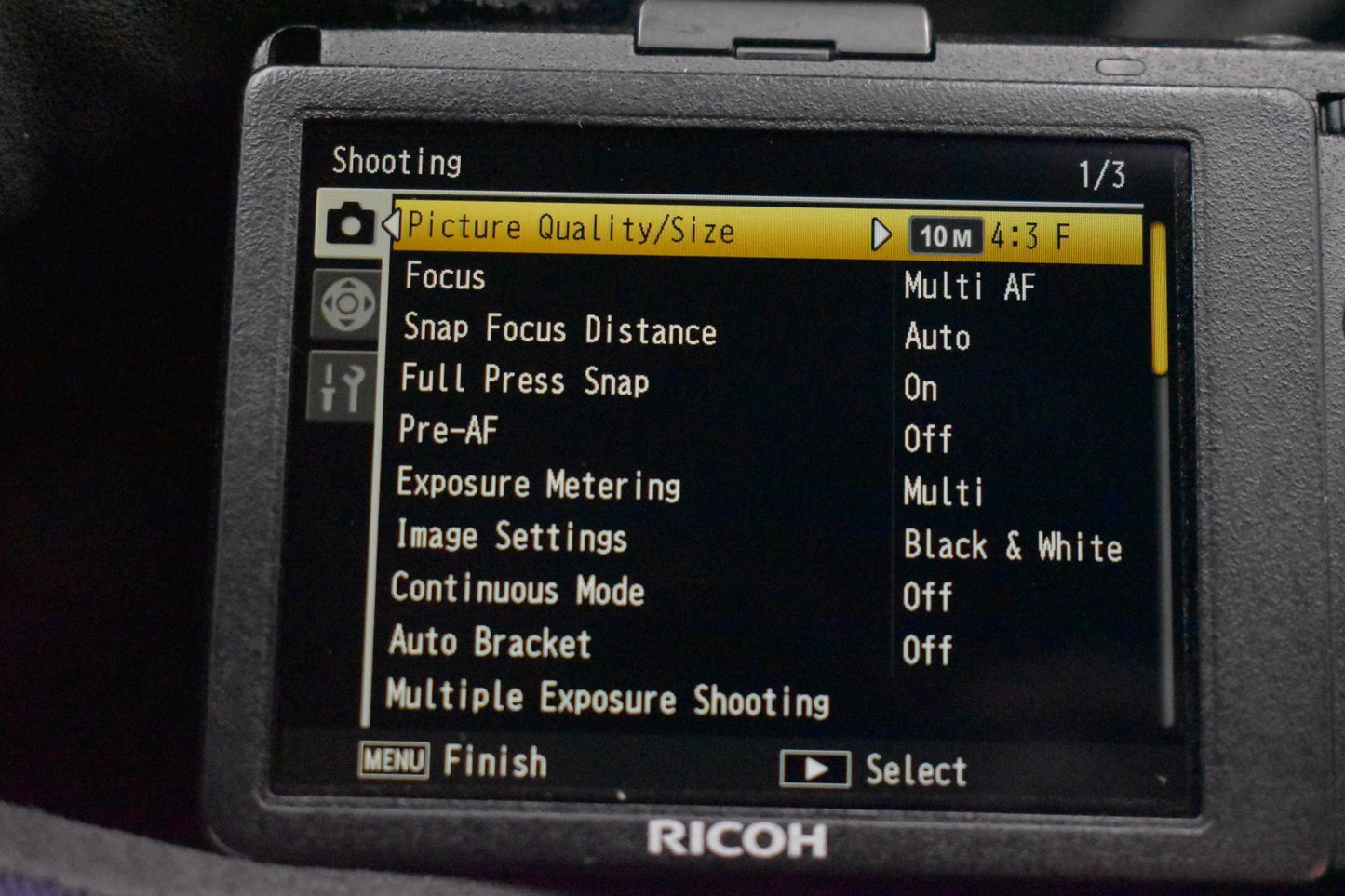 [US Duty Paid] Ricoh GR Digital IV 10.4MP Digital Camera Black 9010