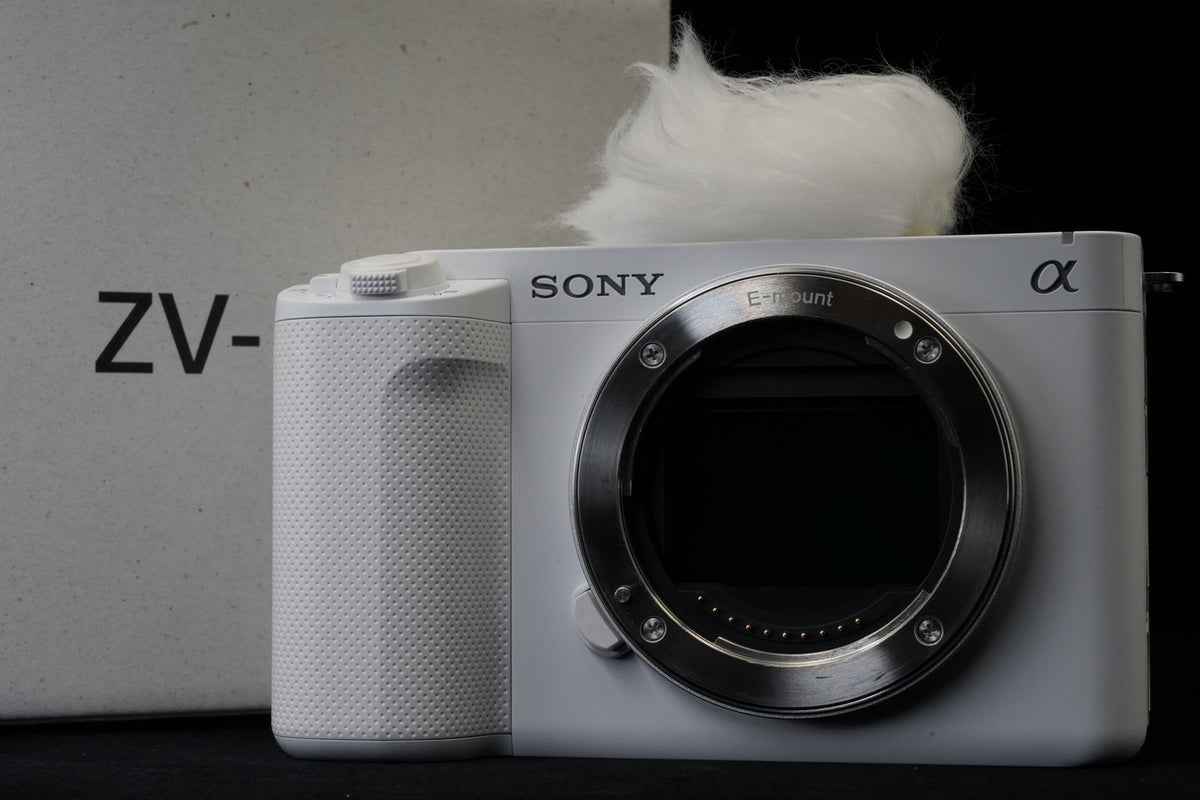 Sony Alpha ZV-E1 4K UHD Mirrorless Camera English White US STOCK #10103