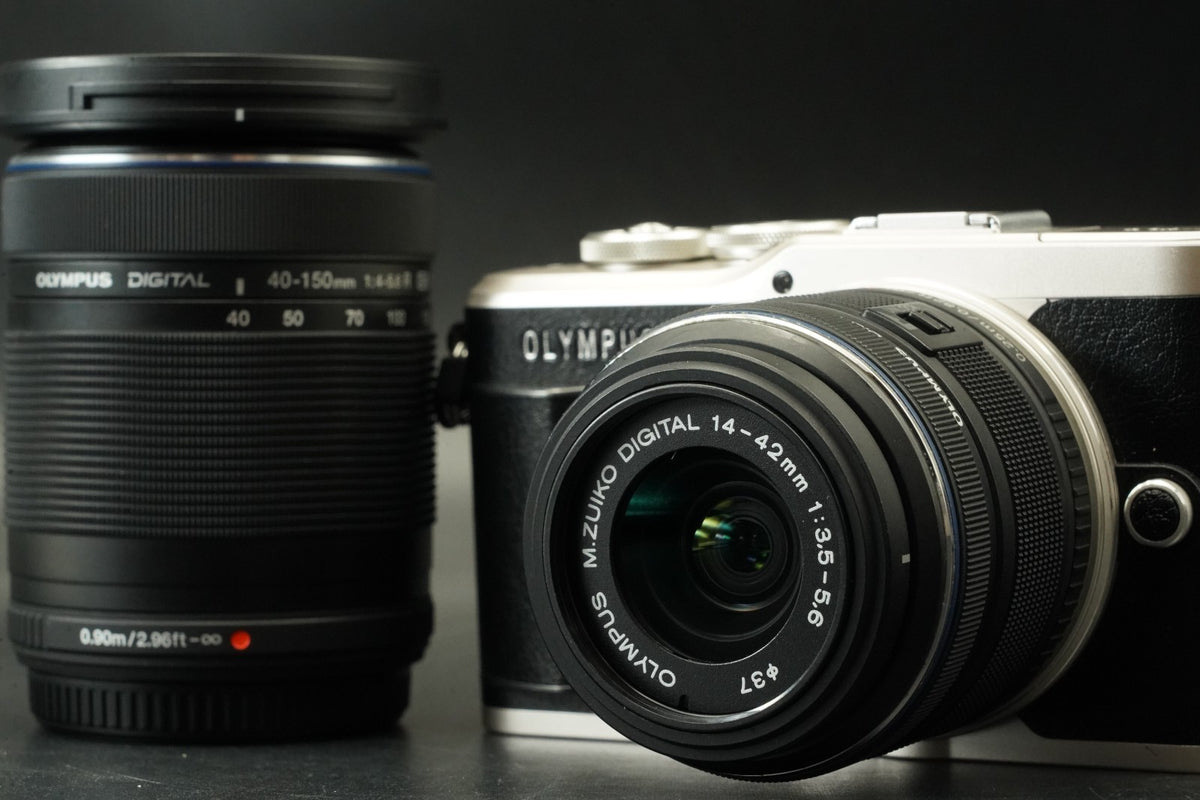 OLYMPUS PEN E-PL9 16.1MP Digital Camera w/ 2 Lens Silver -9536 cuts- #11894