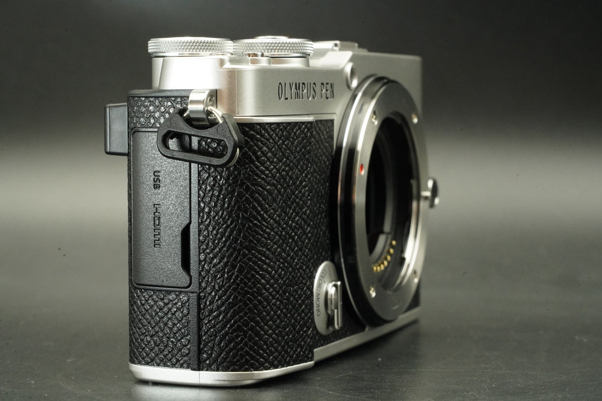 OLYMPUS PEN E-P7 Digital Camera Body Silver -347 cuts- #11893